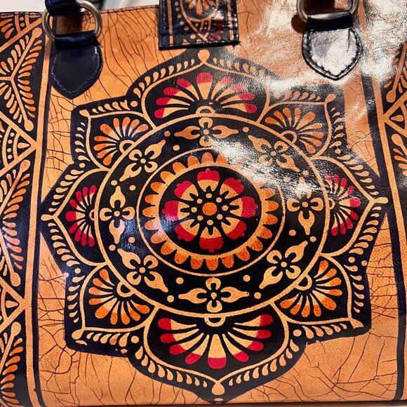 Shantiniketan Leather Indian Shoulder/Tote-Exclusive Batik Design Ethnic-Tan/Blu - Picture 7 of 16